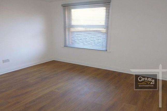 Flat 3,  44, Leigh Road, Eastleigh photo 5
