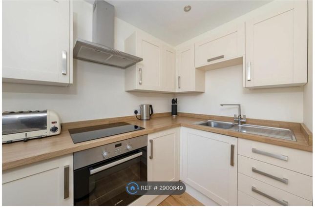 Whitworth Lane, Loughton, Milton Keynes photo 4