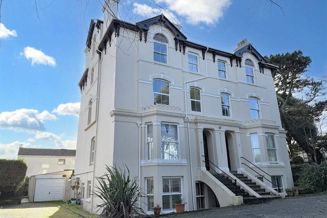 2-bed flat on Flat 3,, 14 Melvill Road, Falmouth, £180,000