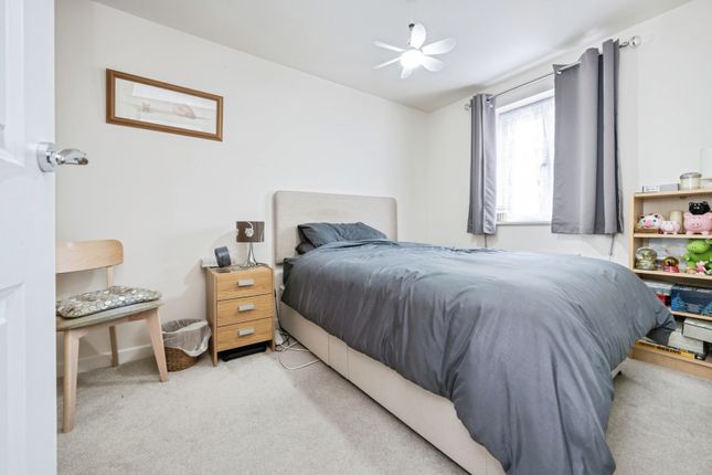 35, Hovingham Drive, Bedford photo 4