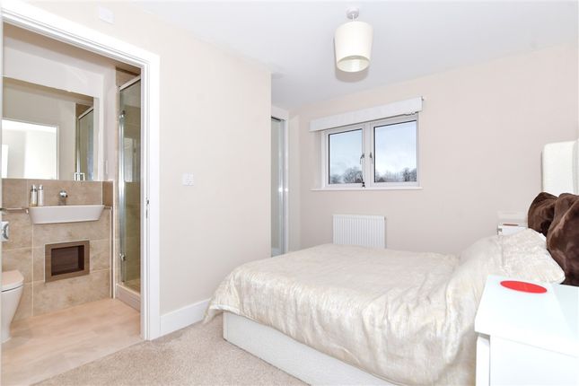 Eden Road Langley, Maidstone photo 2