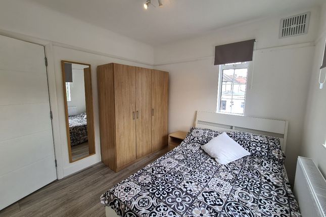 Thumbnail Room to rent in Clifford Road, Wembley