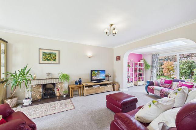 8 Little Park, Princes Risborough photo 4