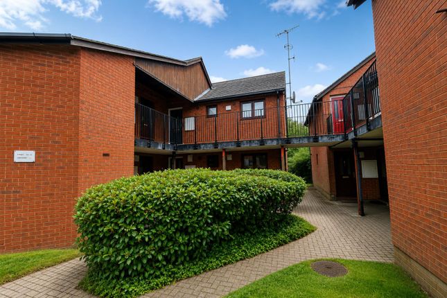 10, St. Agnells Court, Hemel Hempstead photo 4