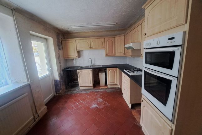 5, Station Road, Ammanford photo 3