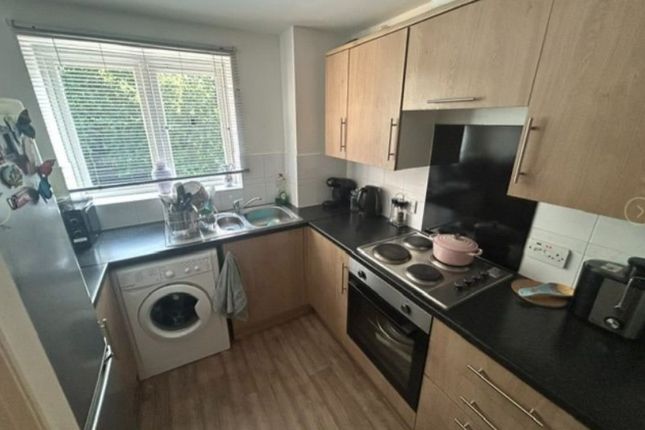 Flat 9 Centurion Court,, Rushgrove Street, London photo 3