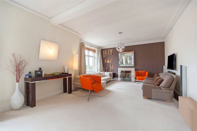 Flat for sale in Lauderdale Road, Maida Vale
