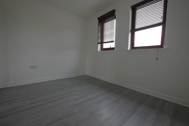 Flat E, 275, Bank Street, Coatbridge photo 4