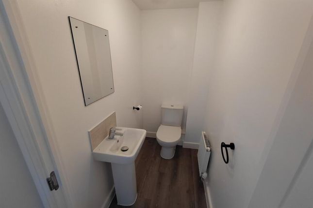 147, Yonder Acre Way, Exeter photo 4