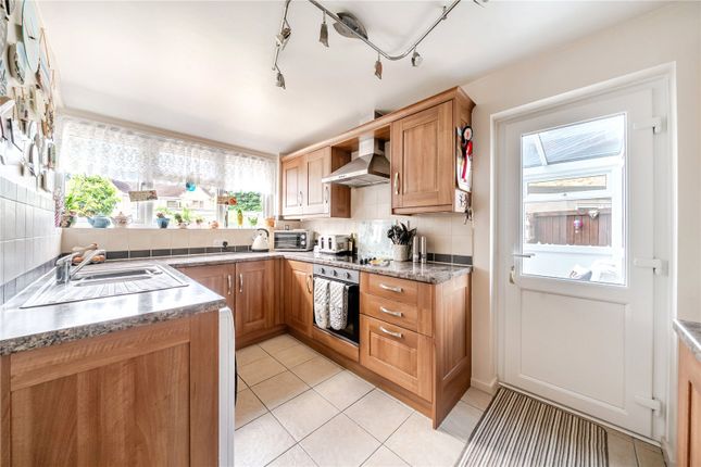 2a, Priors Hill, Wroughton photo 4