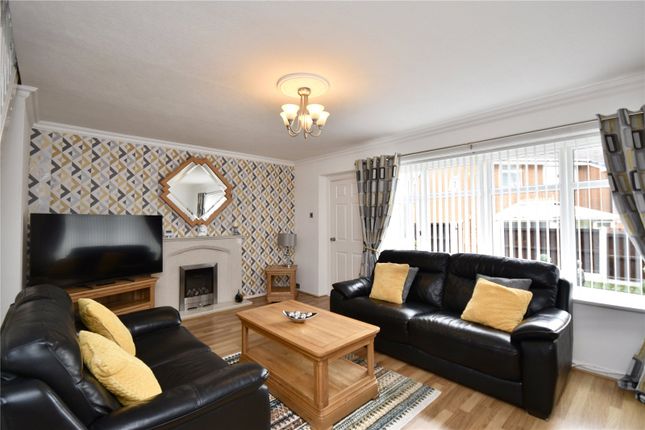 9, Pickford Walk, Oldham photo 2