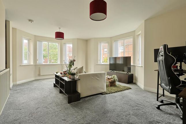 33, Cloverfield, North Tyneside photo 4