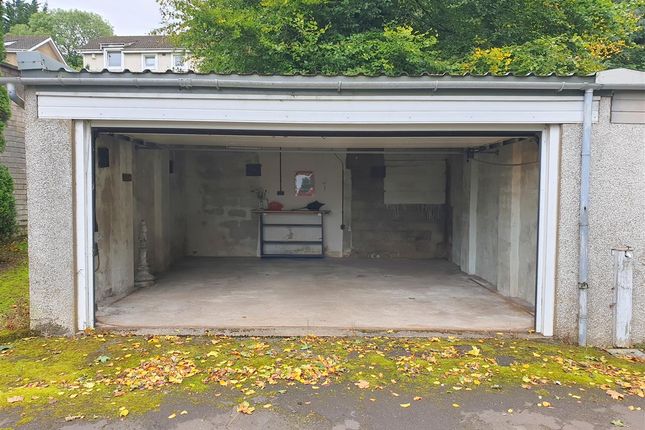 Parking/garage to rent in Castleton Drive, Broomcliff Court, Glasgow