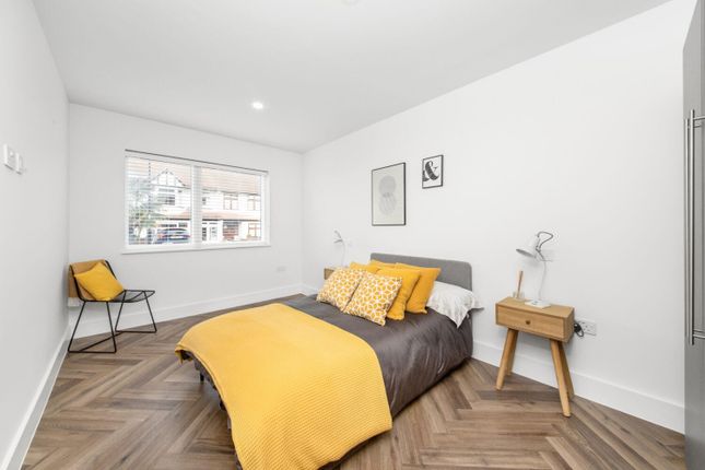 Flat for sale in 45 Braemar Avenue, Purley