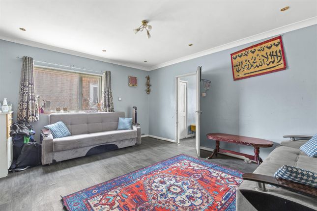 26, Rowliff Road, High Wycombe photo 3