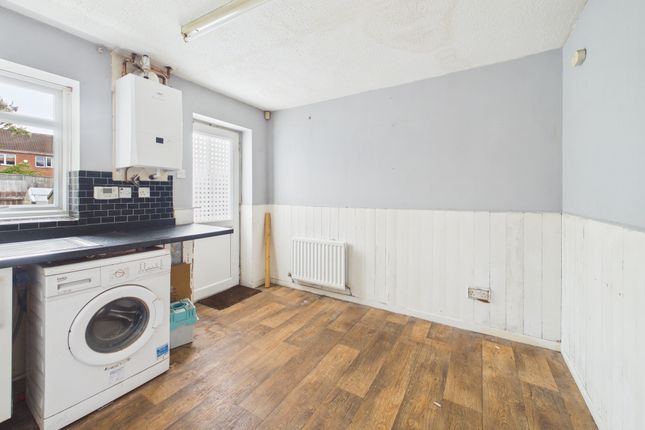 26, Charlestown Way, HULL photo 4