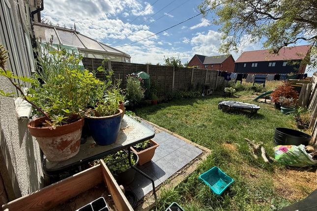 53 Coastline Village, Ostend Road, Norwich photo 2
