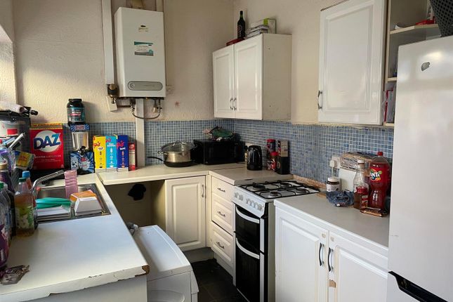 14, Myrtle Avenue, Hull photo 3