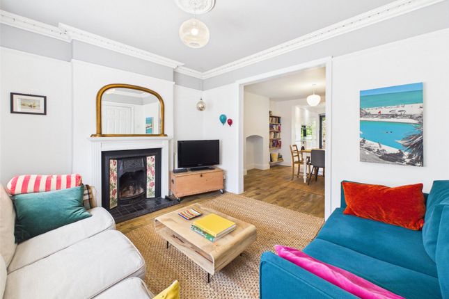 13, Victoria Place, Gloucestershire photo 3