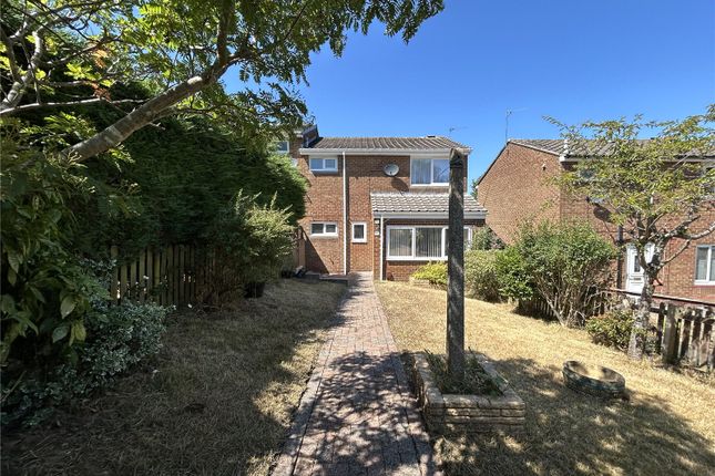5, Glenluce Court, Consett photo 2