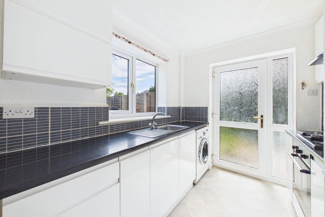 10, Marsh Way, Penwortham photo 4