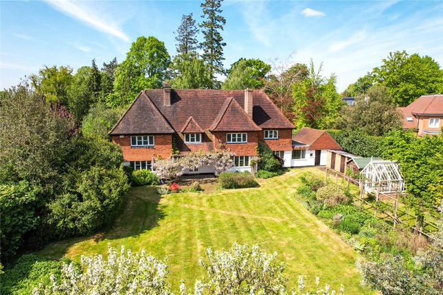 Thumbnail Detached house for sale in Leigh Hill Road, Cobham