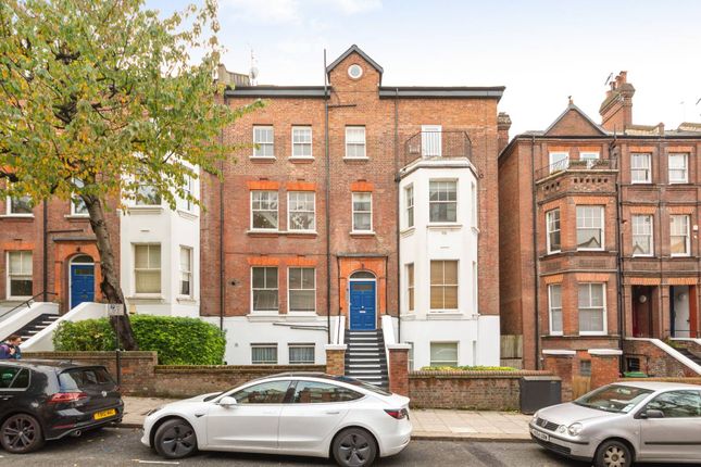Thumbnail Flat to rent in Greencroft Gardens, South Hampstead, London