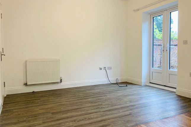 Flat 3 London Court,, 60a London Road, Kent photo 3
