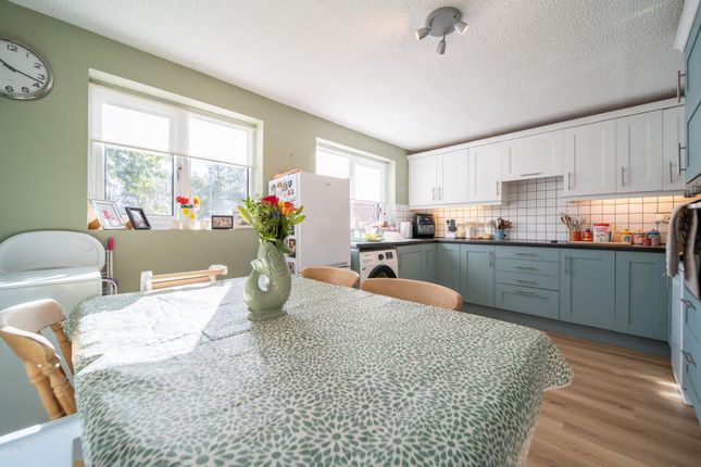9, Cooks Close, Seend photo 2