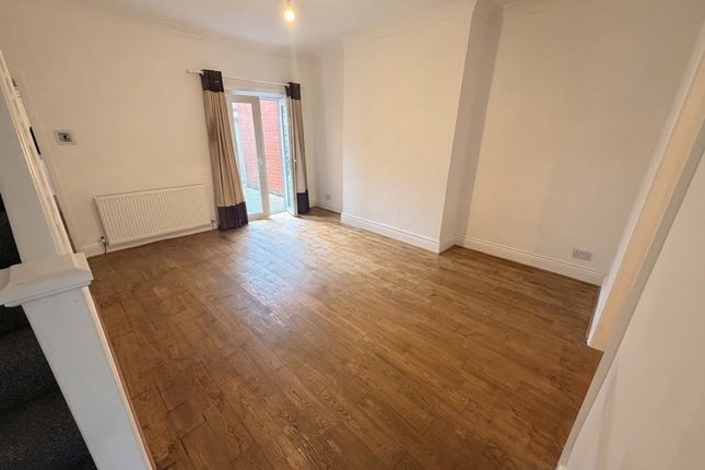 17, Leaf Street, Greater Manchester photo 2
