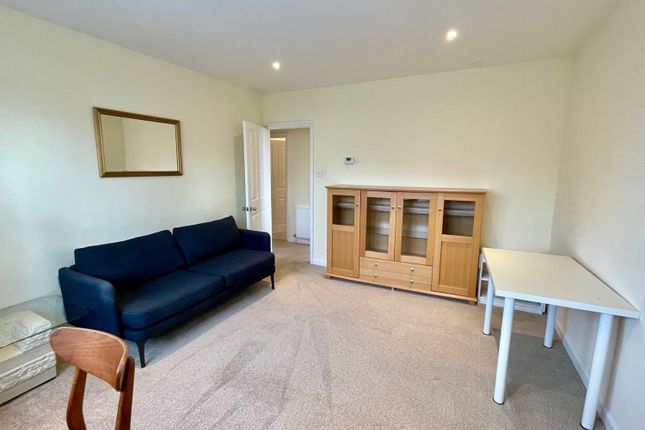 Flat 5, The Lilacs, Yarnells Road, Oxford photo 4