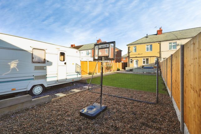 15, Springfield Road, RETFORD photo 2