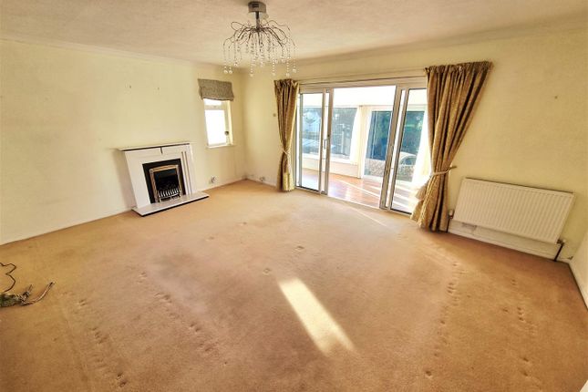 Raphael House, Dunheved Road, Launceston photo 3
