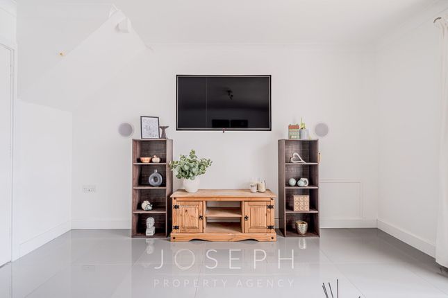 19 Springtail Road, Ipswich photo 4