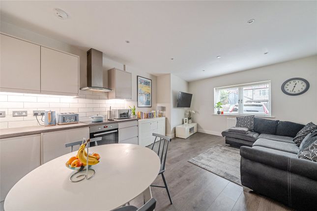 Apartment 3, Mead Court,, Gogmore Lane, Chertsey photo 2