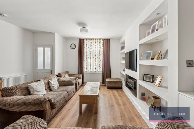 20, Spencer Road, London photo 3