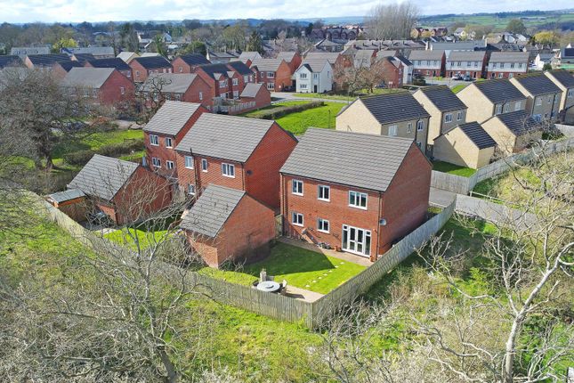 53 Thomas Drive, Harrogate photo 2