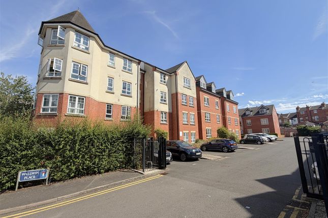 Flat 5, Wallwin Place, Warwick photo 2