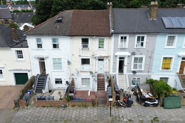 A Charming Three-Bedroom First Floor Period Conversion Flat, Perfectly Arranged Over Three Floors And In Need Of Some Updating.