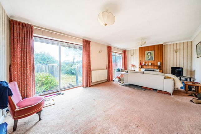 20, Bafford Approach, Cheltenham photo 2