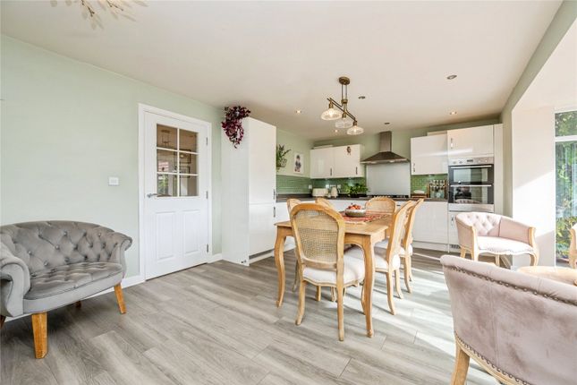 11, Jakeman Way, Warwickshire photo 4