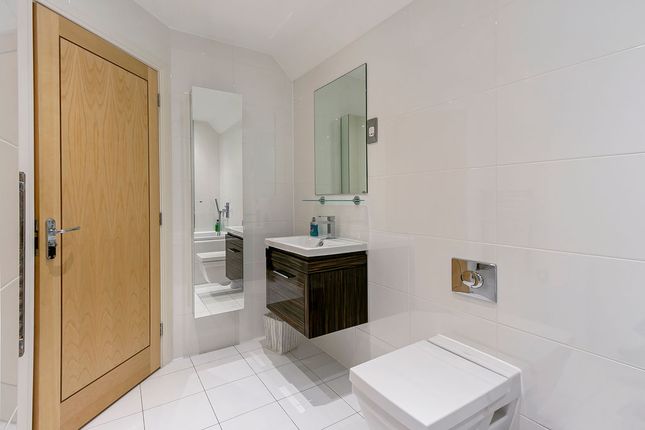 Flat for sale in Honeycombe Chine, Boscombe, Bournemouth