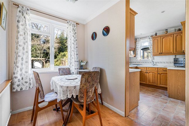 93, Wentworth Crescent, Ash Vale photo 4
