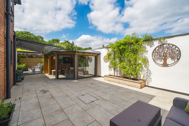 Alton Villa, 15, Long Bank, Bewdley photo 3