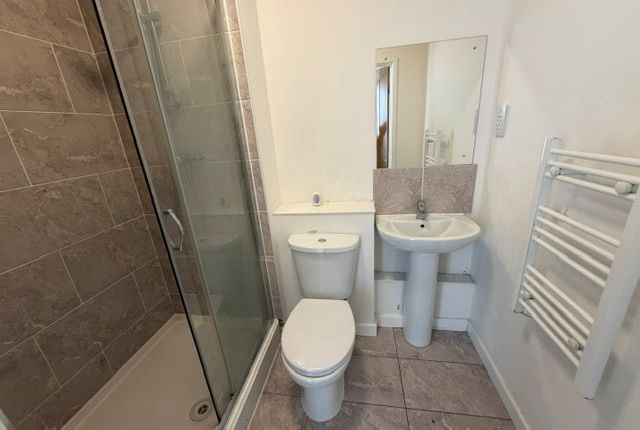 Flat 10, Kidderminster photo 5