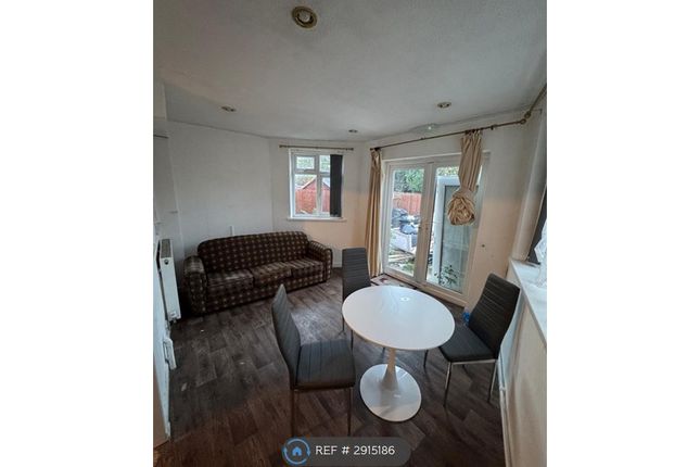 Broom Hall Crescent, Acocks Green, Birmingham photo 2