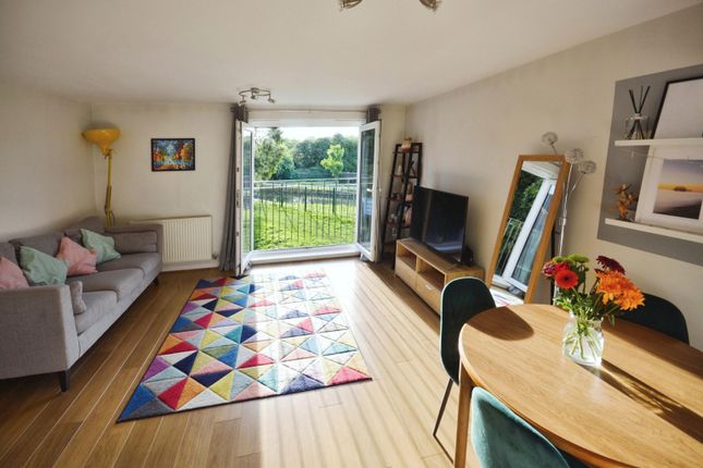 85, Huron Road, Broxbourne photo 2