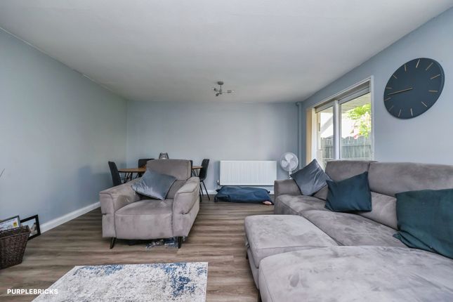 9, Hoefield Crescent, Nottingham photo 4
