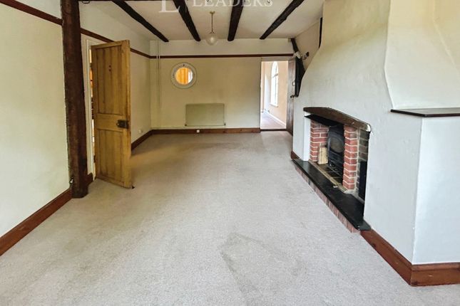 The Coach House,, Manor Lodge Road, Hampshire photo 4