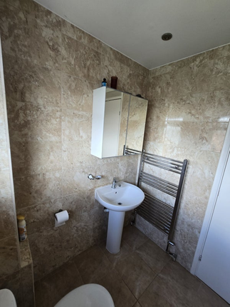 54, Kemble Court, Milton Keynes photo 3